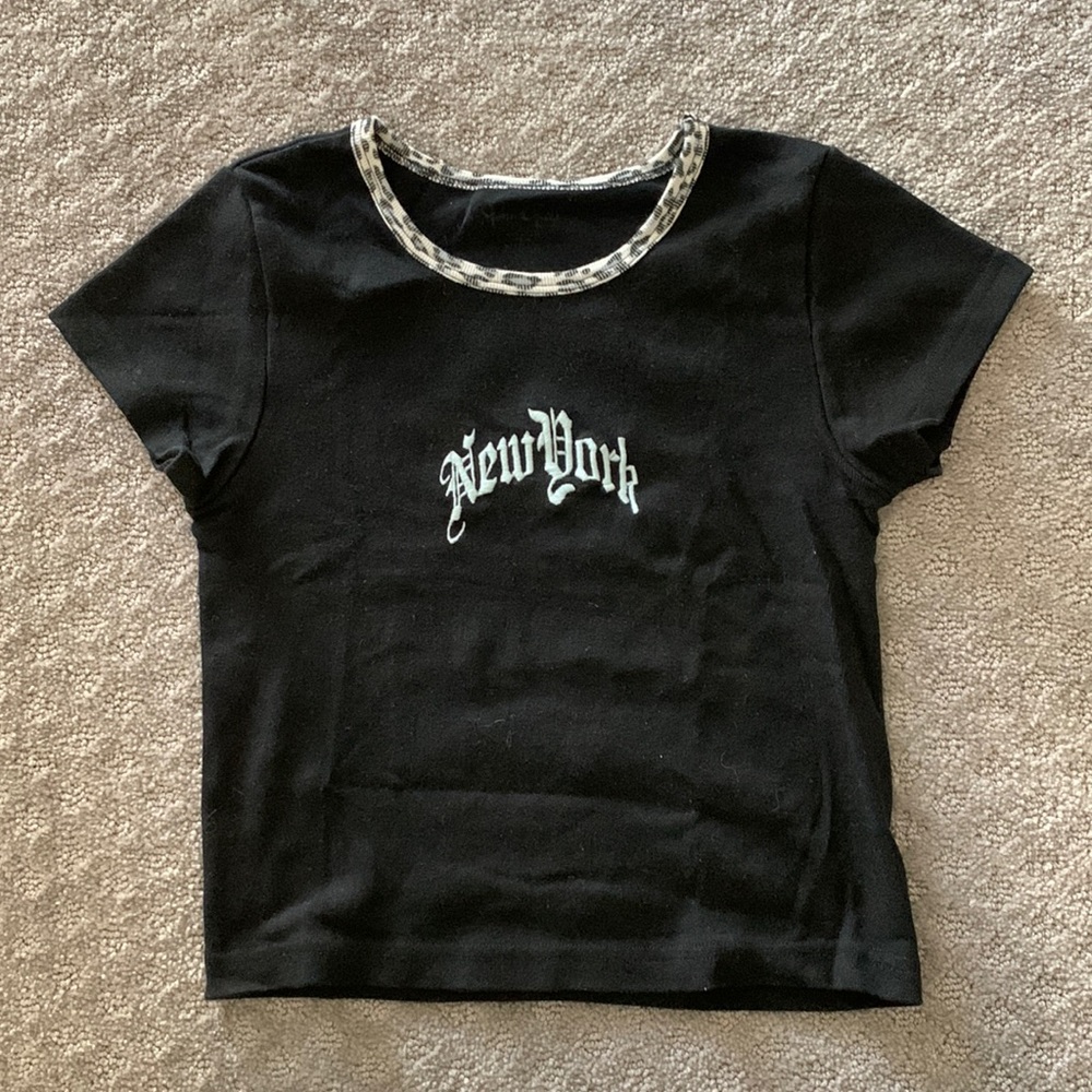 Brandy Melville t-shirt